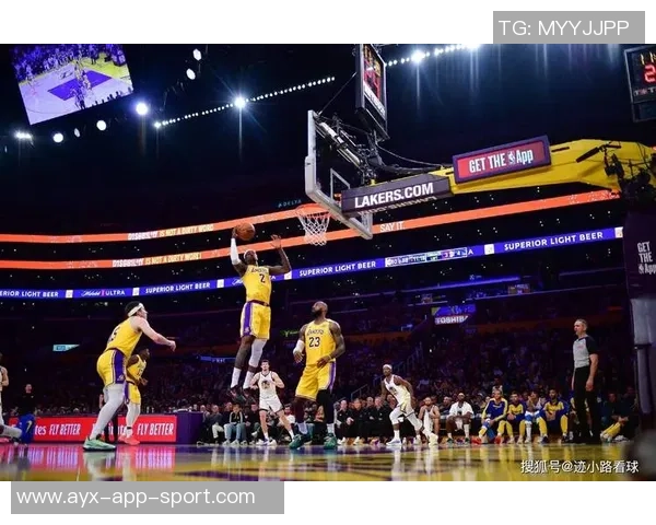 湖人今日狂抢24个前场篮板创近11年新高上次如此表现还是在2014年 湖人今日狂抢24个前场篮板创近11年新高上次如此表现还是在2014年